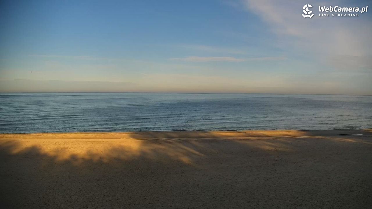 JASTRZĘBIA GÓRA - widok na plażę - 06 listopad 2025, 10:43