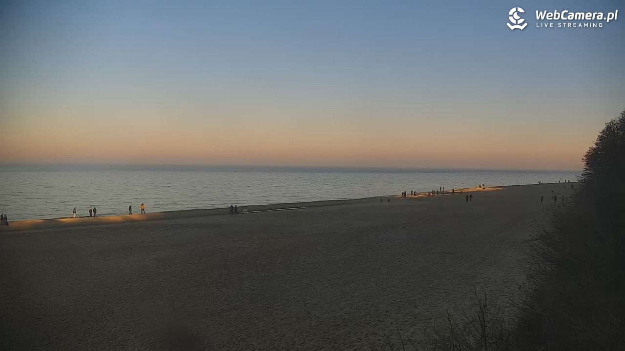 JASTRZĘBIA GÓRA - widok na plażę - 08 listopad 2025, 13:33