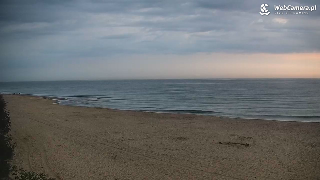 JASTRZĘBIA GÓRA - widok na plażę - 01 sierpień 2026, 04:25