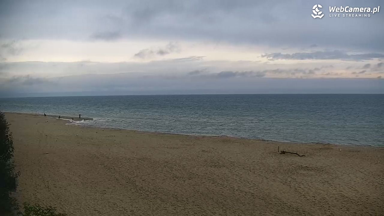 JASTRZĘBIA GÓRA - widok na plażę - 01 sierpień 2026, 16:16