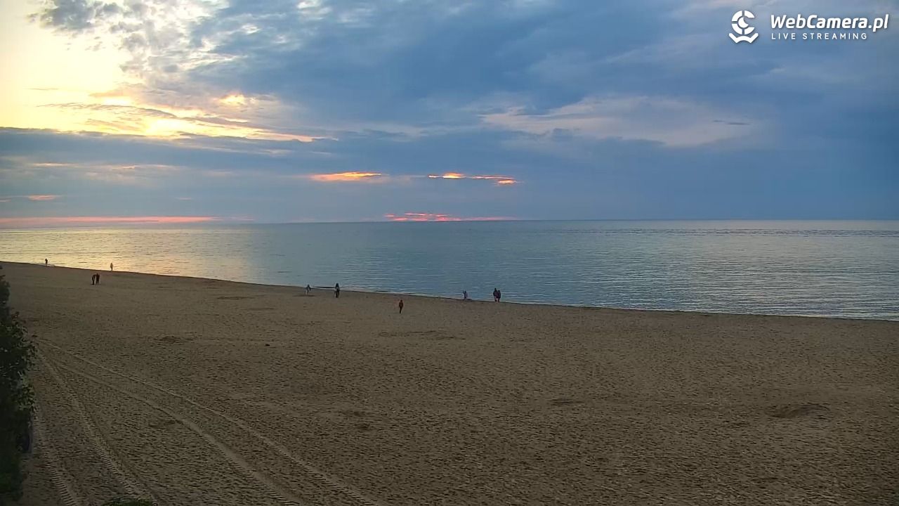 JASTRZĘBIA GÓRA - widok na plażę - 07 czerwiec 2026, 20:55
