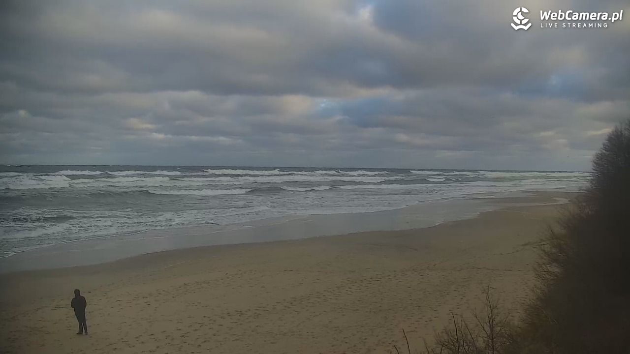JASTRZĘBIA GÓRA - widok na plażę - 28 grudzień 2025, 11:09