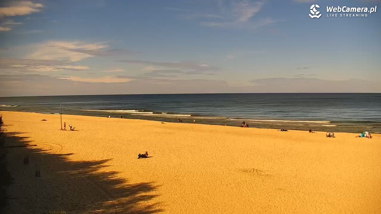 JASTRZĘBIA GÓRA - widok na plażę - 15 wresień 2025, 12:28