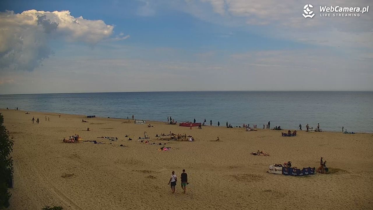 JASTRZĘBIA GÓRA - widok na plażę - 07 czerwiec 2026, 10:53