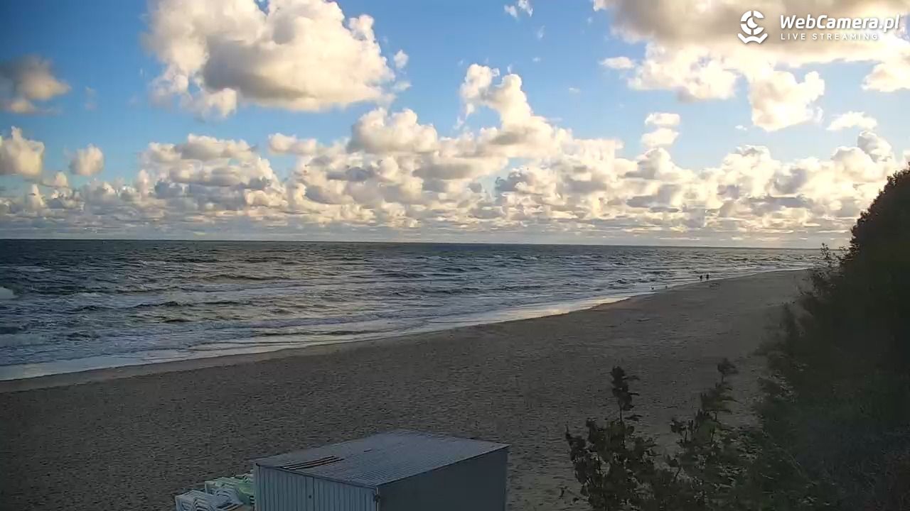 JASTRZĘBIA GÓRA - widok na plażę - 23 wresień 2026, 08:06