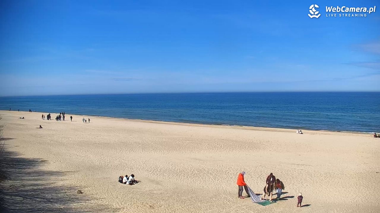 JASTRZĘBIA GÓRA - widok na plażę - 18 kwiecień 2026, 13:12