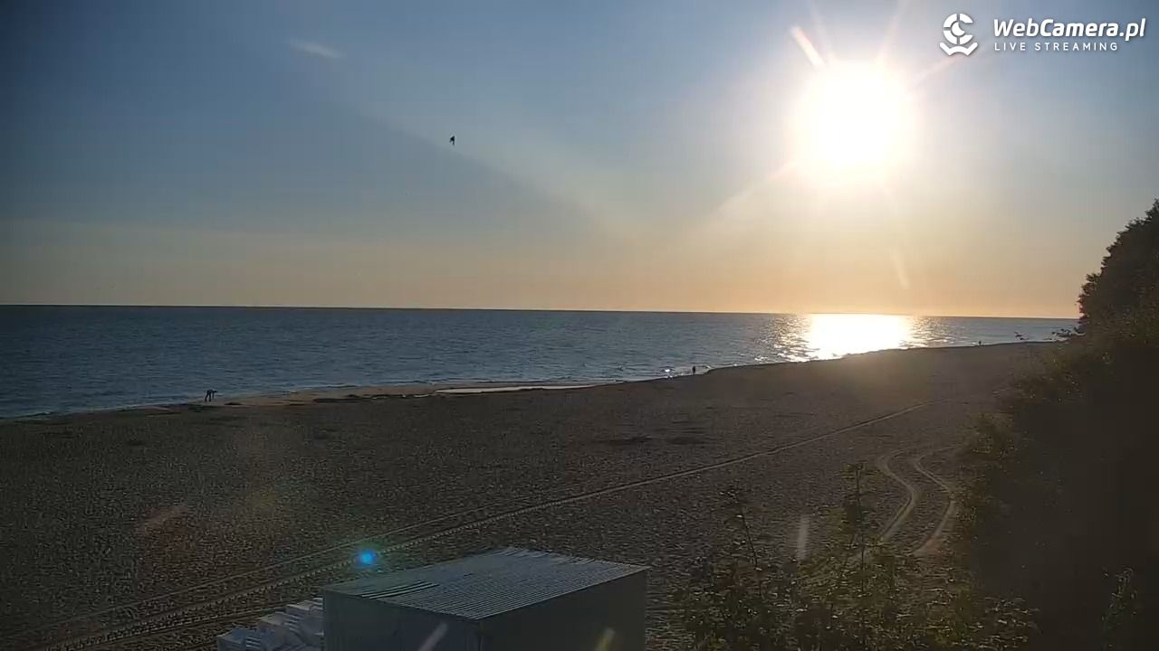 JASTRZĘBIA GÓRA - widok na plażę - 02 sierpień 2026, 06:19
