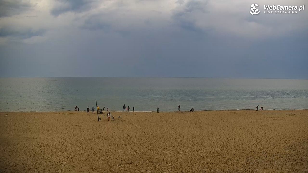 JASTRZĘBIA GÓRA - widok na plażę - 07 czerwiec 2026, 16:45