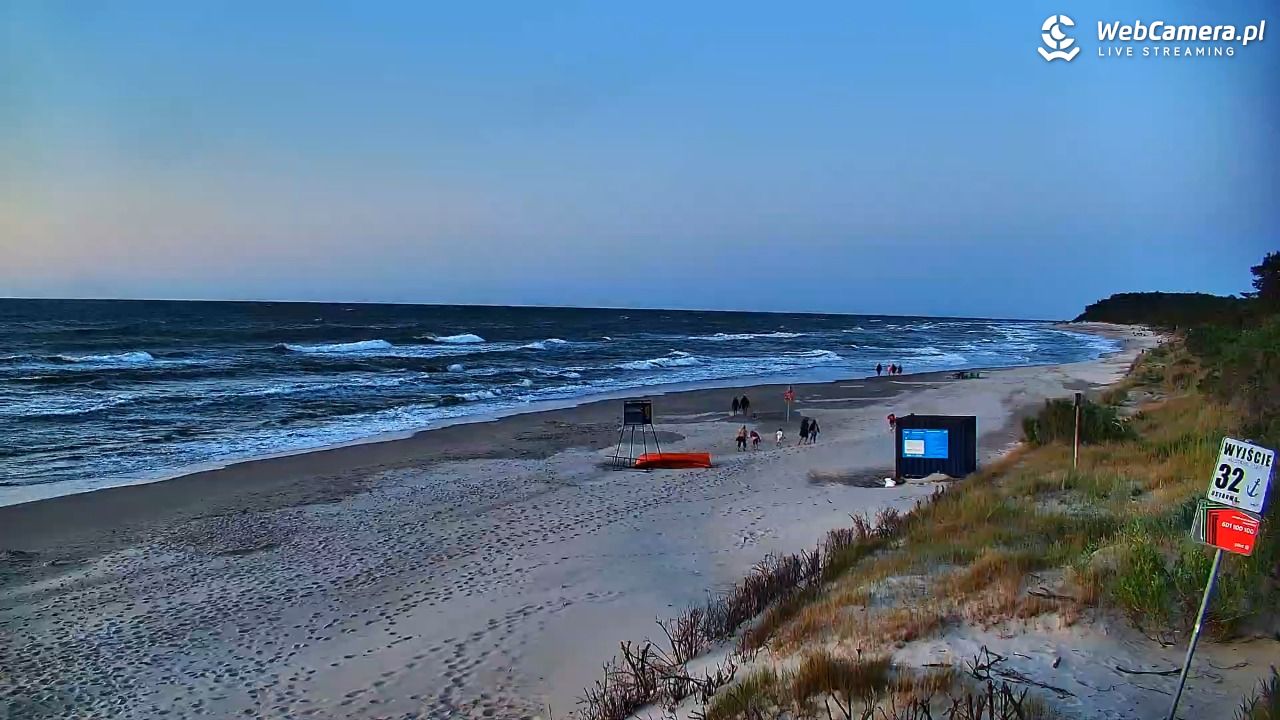 OSTROWO - widok na plażę NOWOŚĆ - 03 lipiec 2025, 21:39