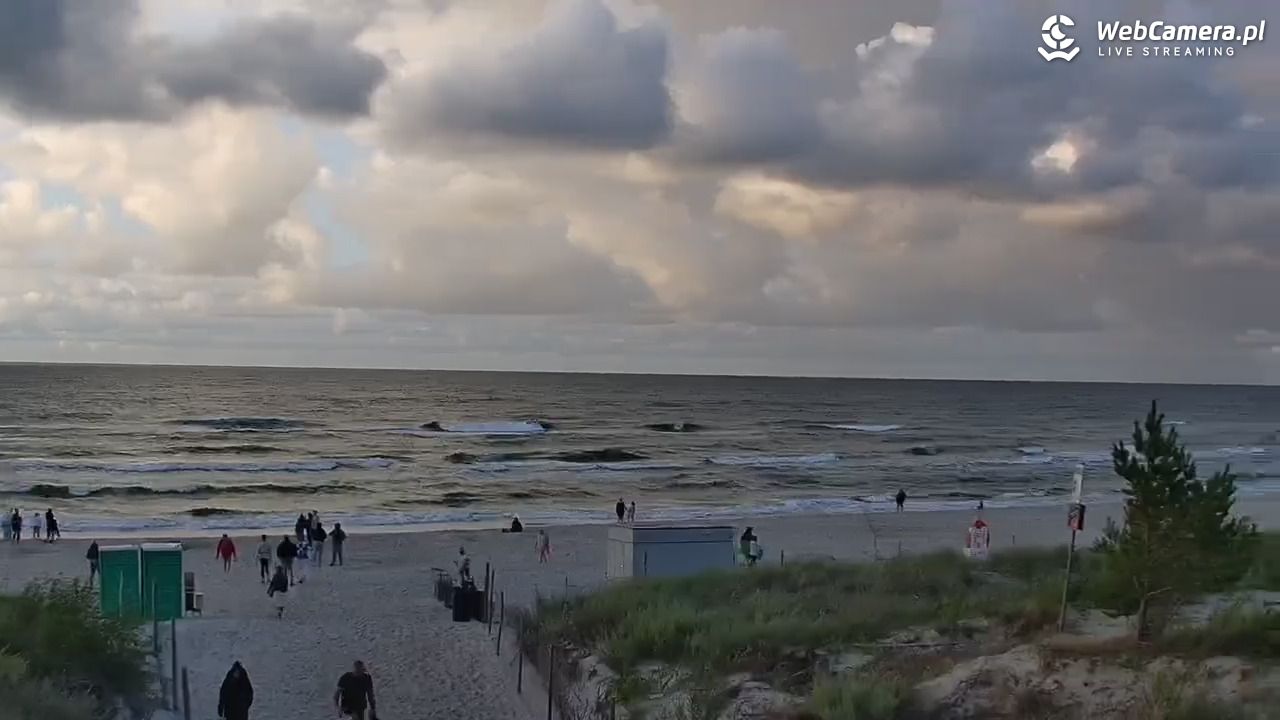 Karwia - widok na plażę Nowość - 23 sierpień 2026, 19:14