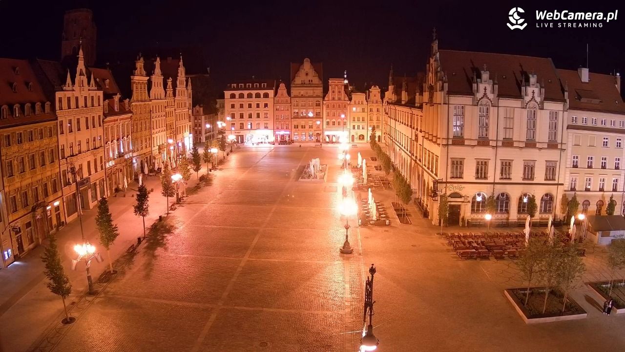 WROCŁAW - widok na Stare Miasto - 28 maj 2026, 01:44