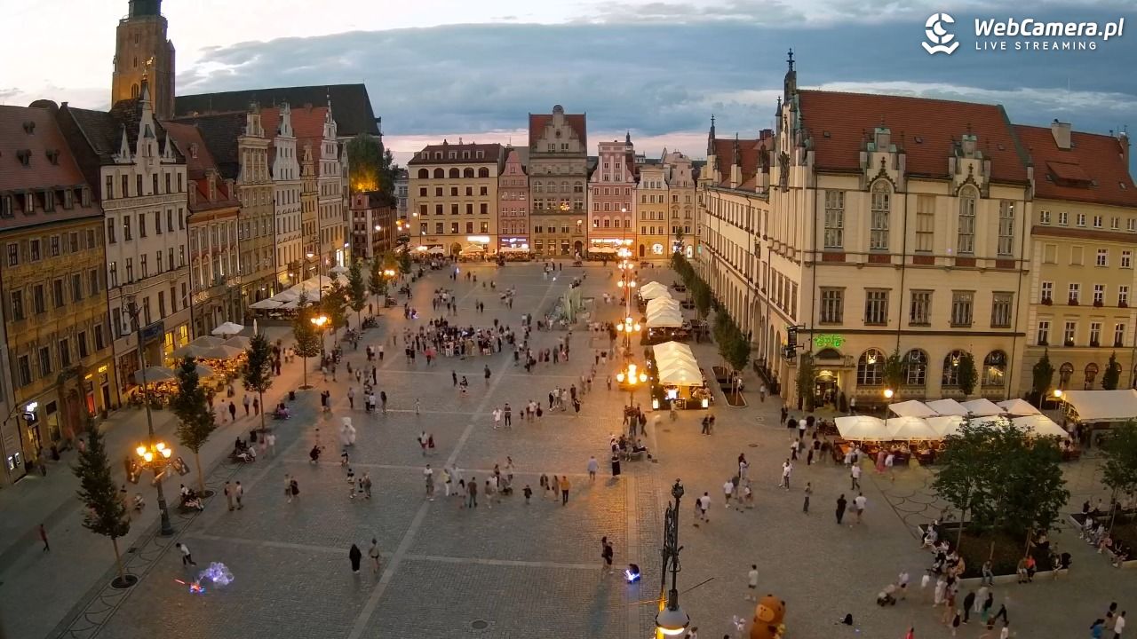 WROCŁAW - widok na Stare Miasto - 11 lipiec 2026, 21:23
