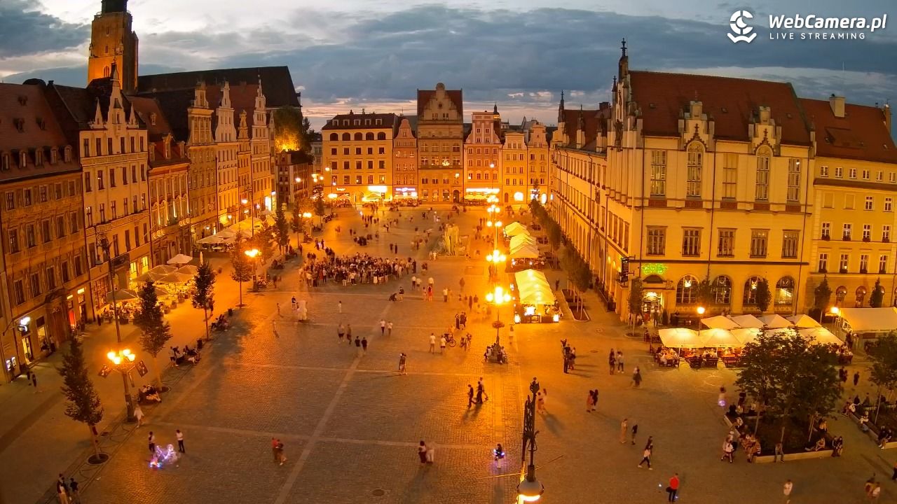 WROCŁAW - widok na Stare Miasto - 11 lipiec 2026, 21:38
