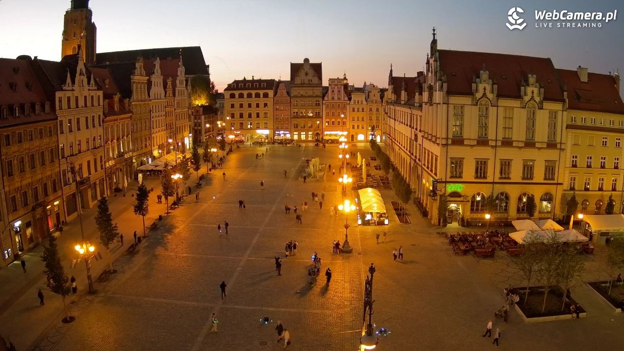 WROCŁAW - widok na Stare Miasto - 28 maj 2026, 21:28