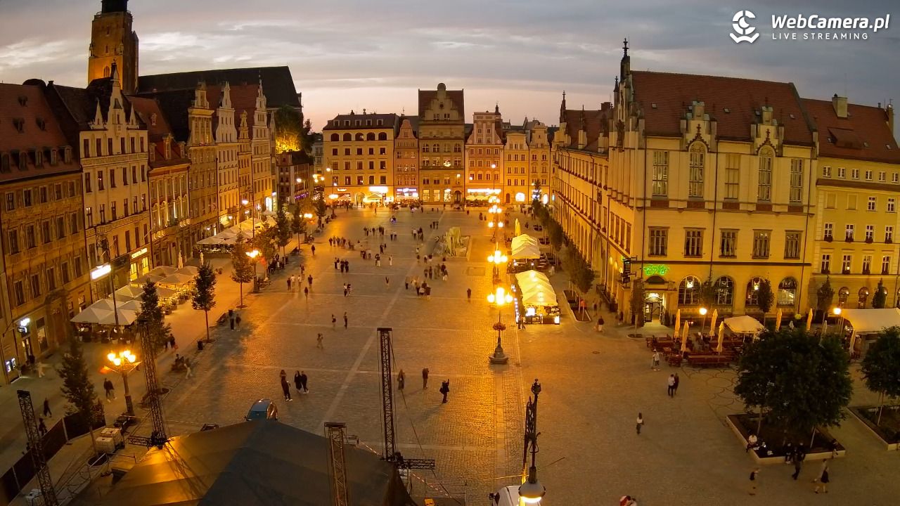 WROCŁAW - widok na Stare Miasto - 26 sierpień 2026, 20:13