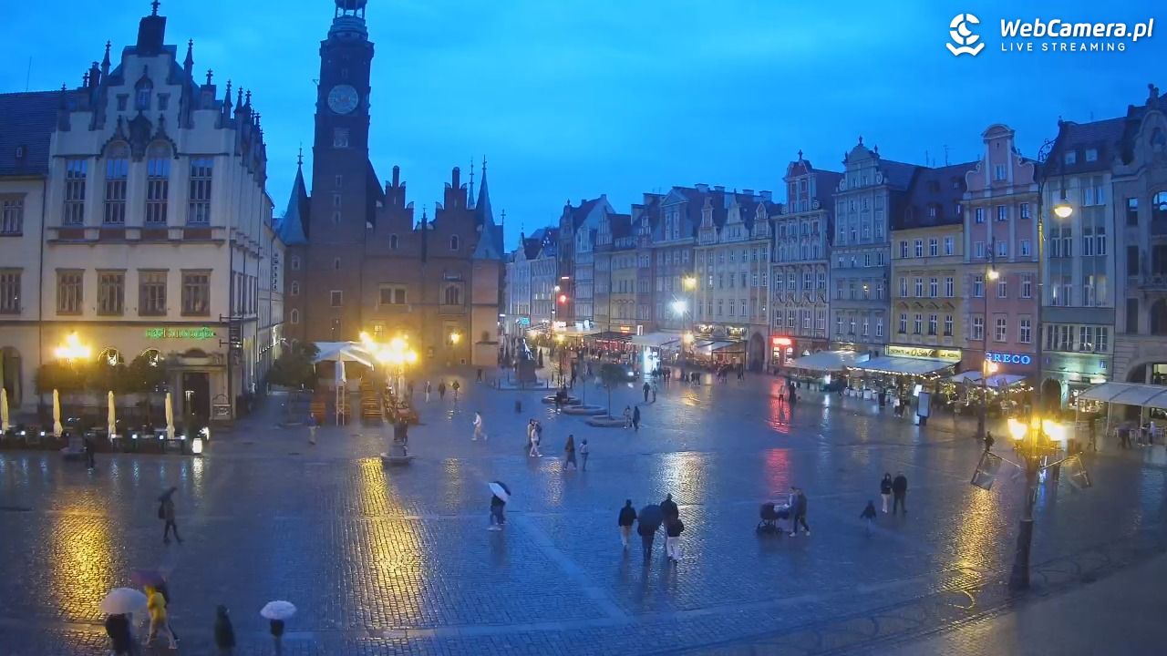 WROCŁAW - widok na Stare Miasto - 16 maj 2025, 20:43