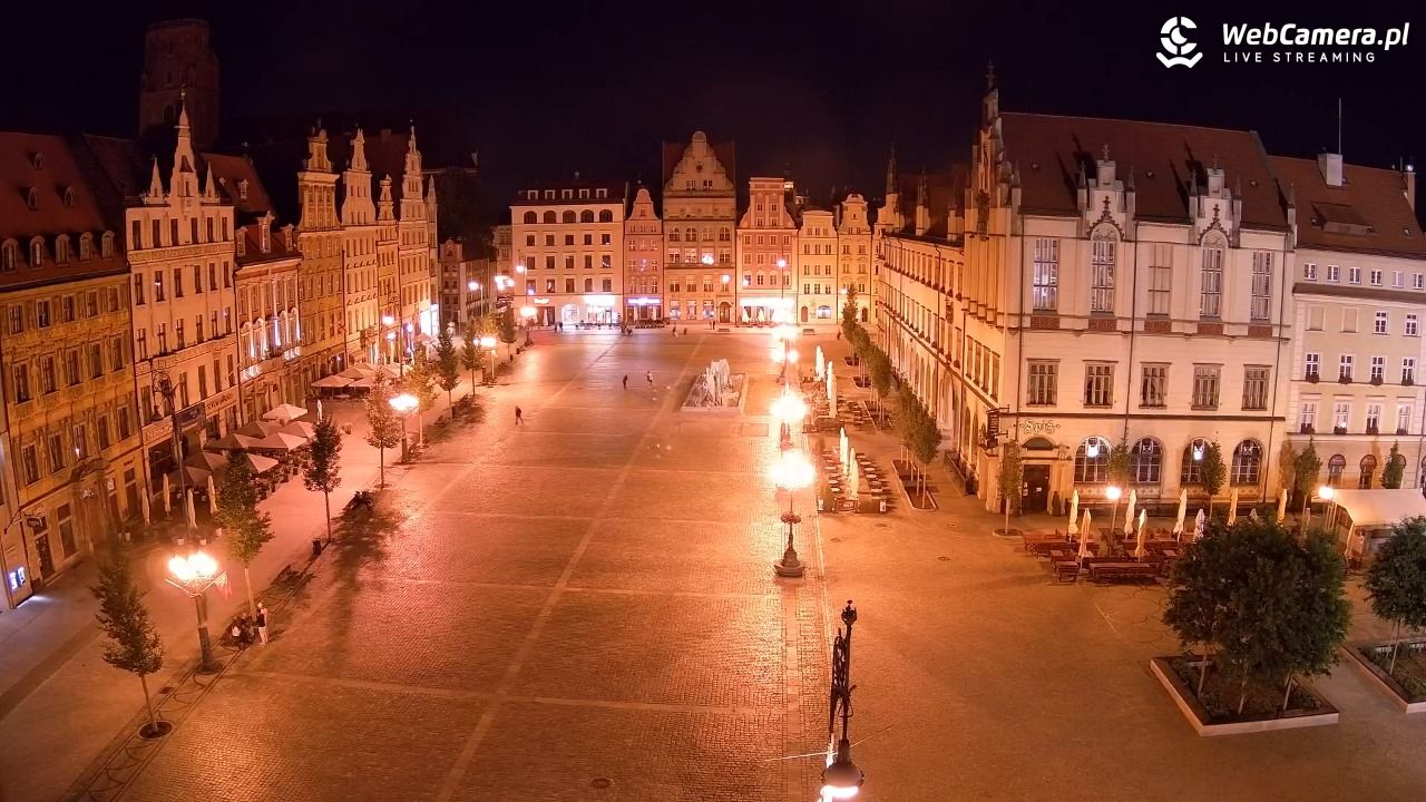 WROCŁAW - widok na Stare Miasto - 25 sierpień 2026, 00:39