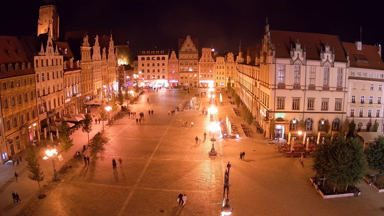 WROCŁAW - widok na Stare Miasto - 10 październik 2026, 22:05