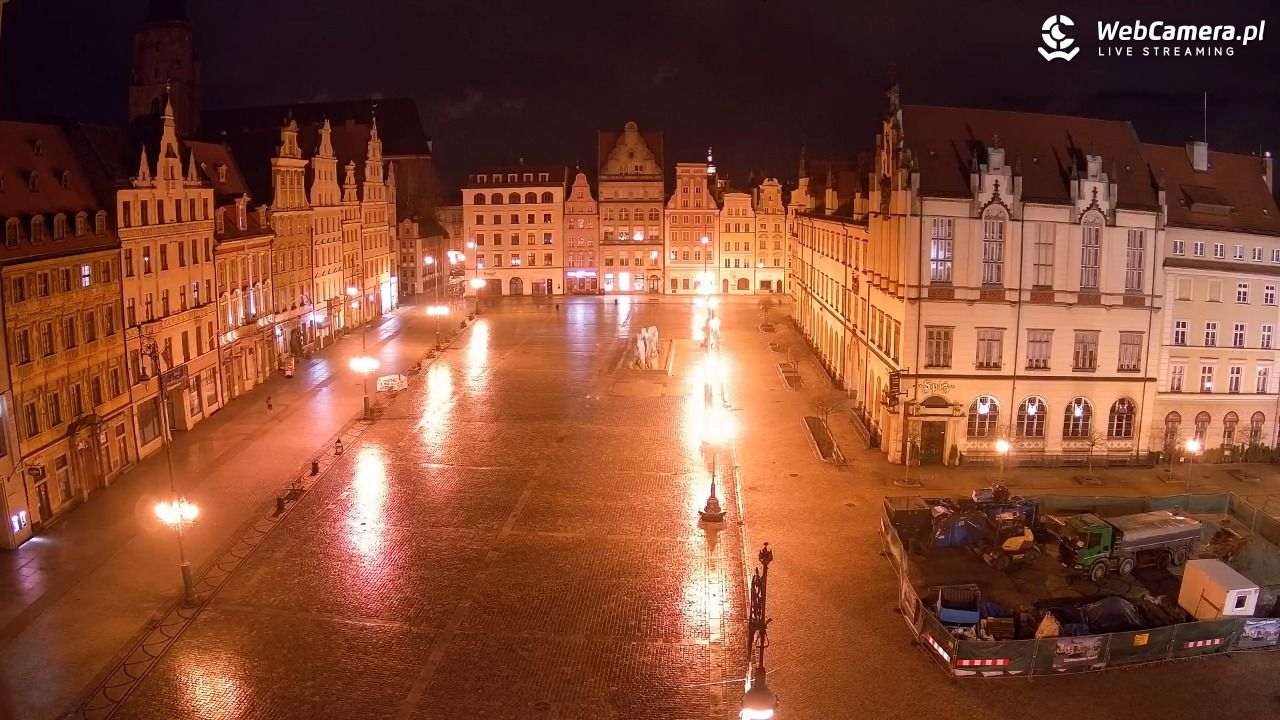 WROCŁAW - widok na Stare Miasto - 23 luty 2026, 02:04