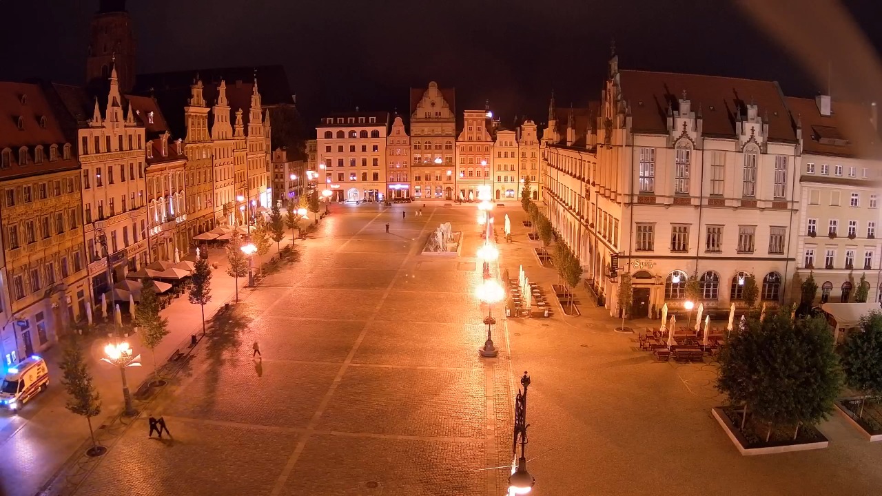 WROCŁAW - widok na Stare Miasto - 10 październik 2026, 01:31
