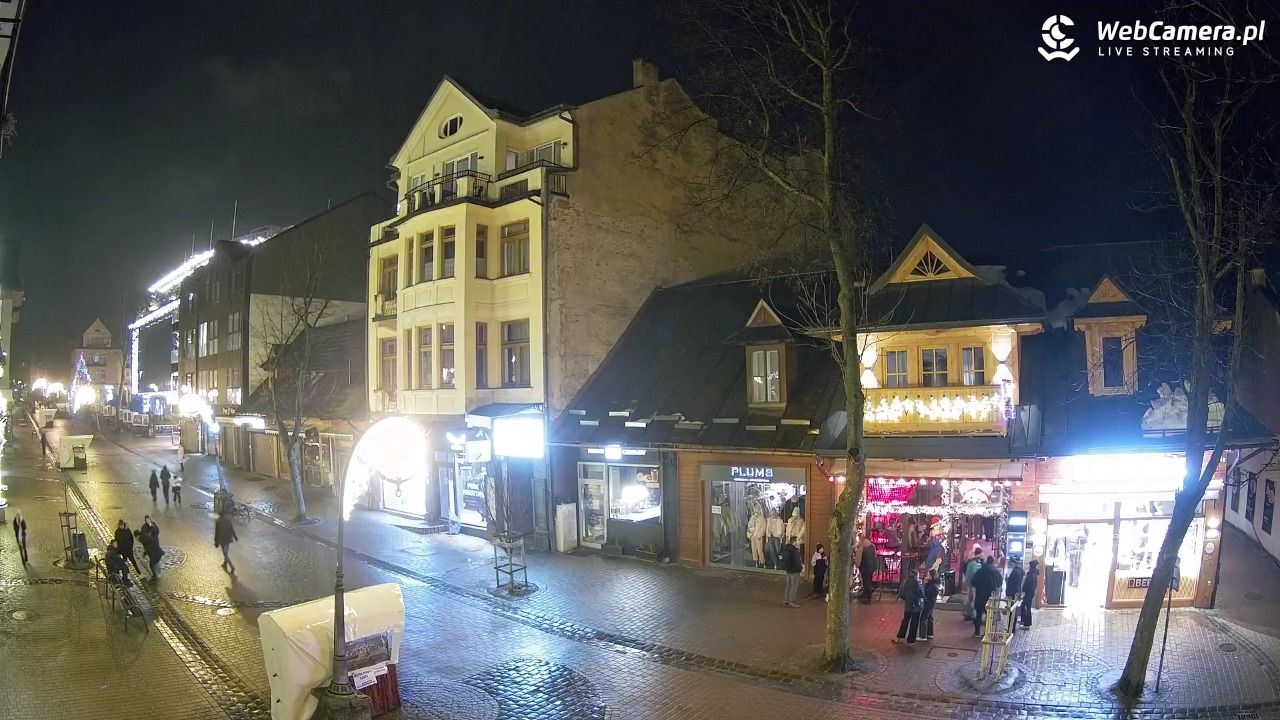 KRUPÓWKI - widok na środkową część deptaka - 07 luty 2026, 23:30