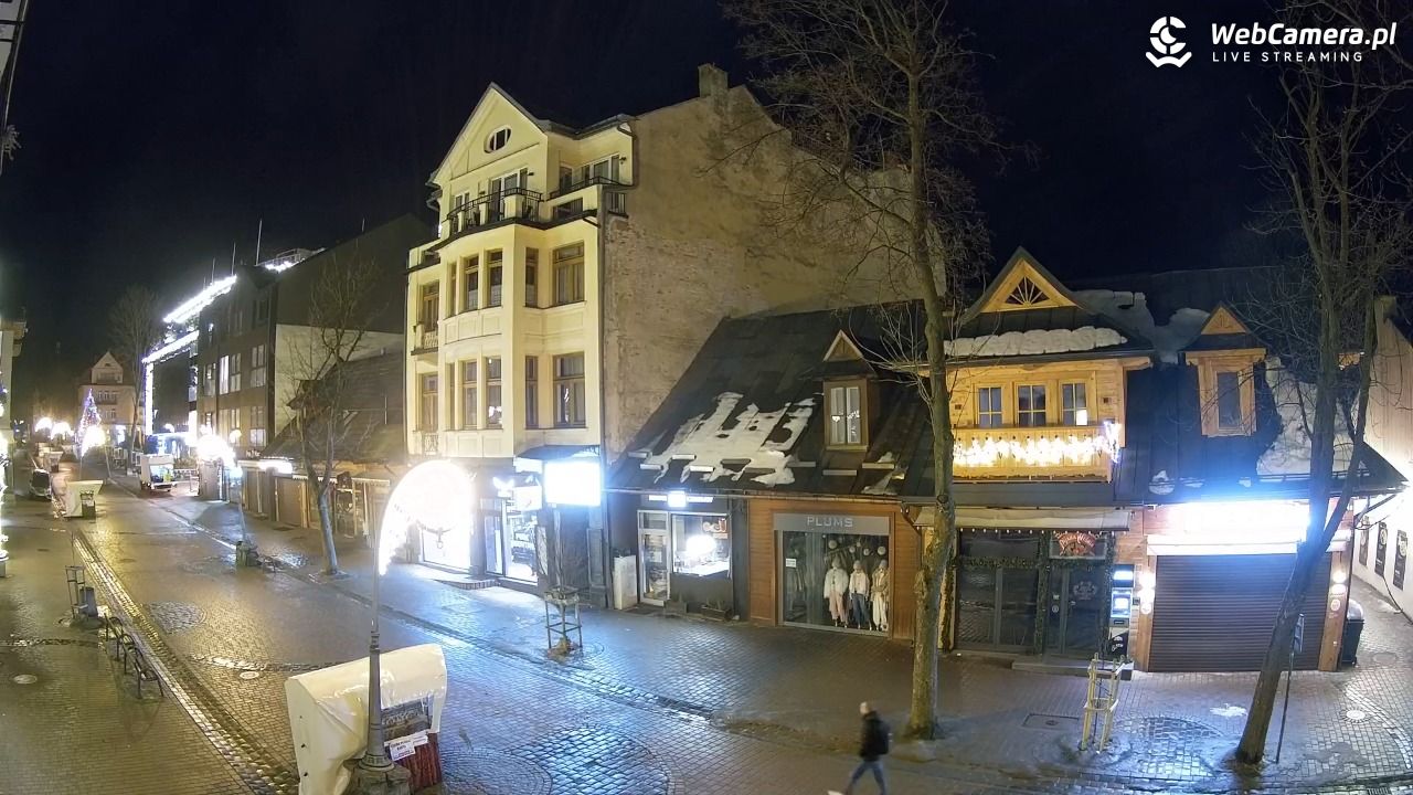 KRUPÓWKI - widok na środkową część deptaka - 06 luty 2026, 05:03