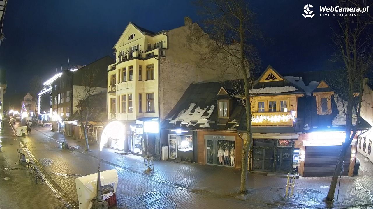 KRUPÓWKI - widok na środkową część deptaka - 06 luty 2026, 06:17