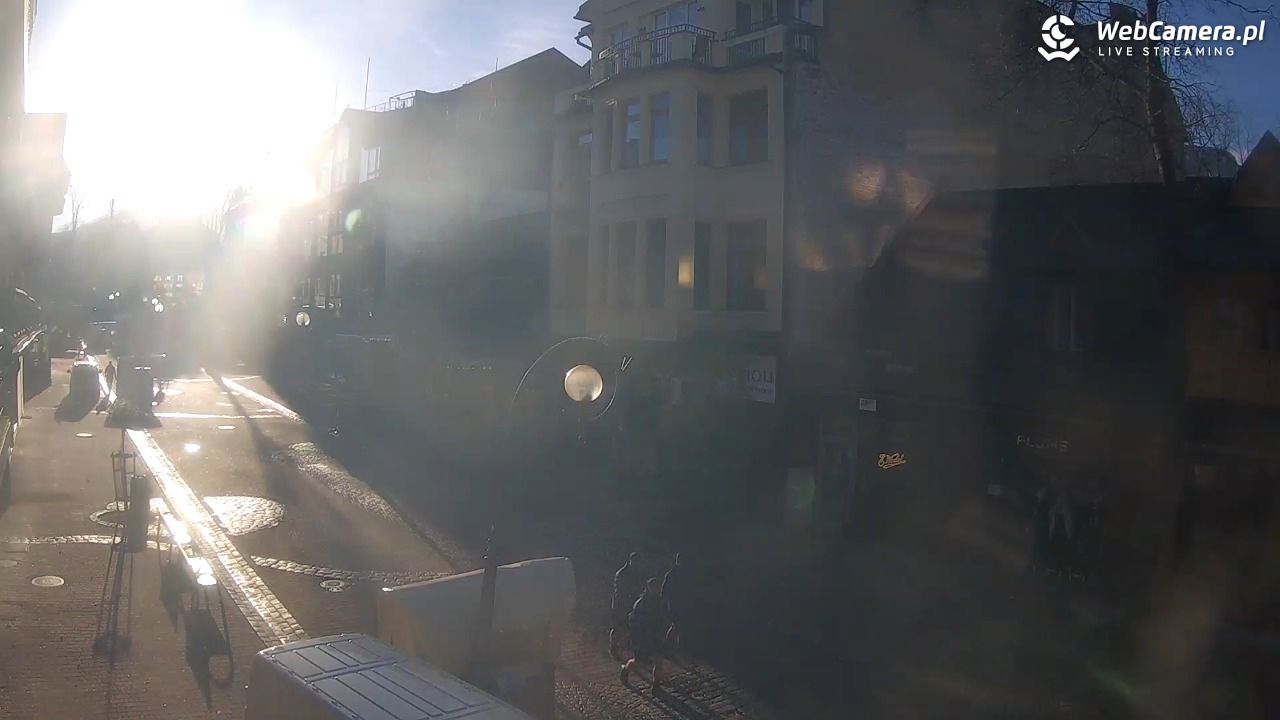 KRUPÓWKI - widok na środkową część deptaka - 30 październik 2025, 07:56