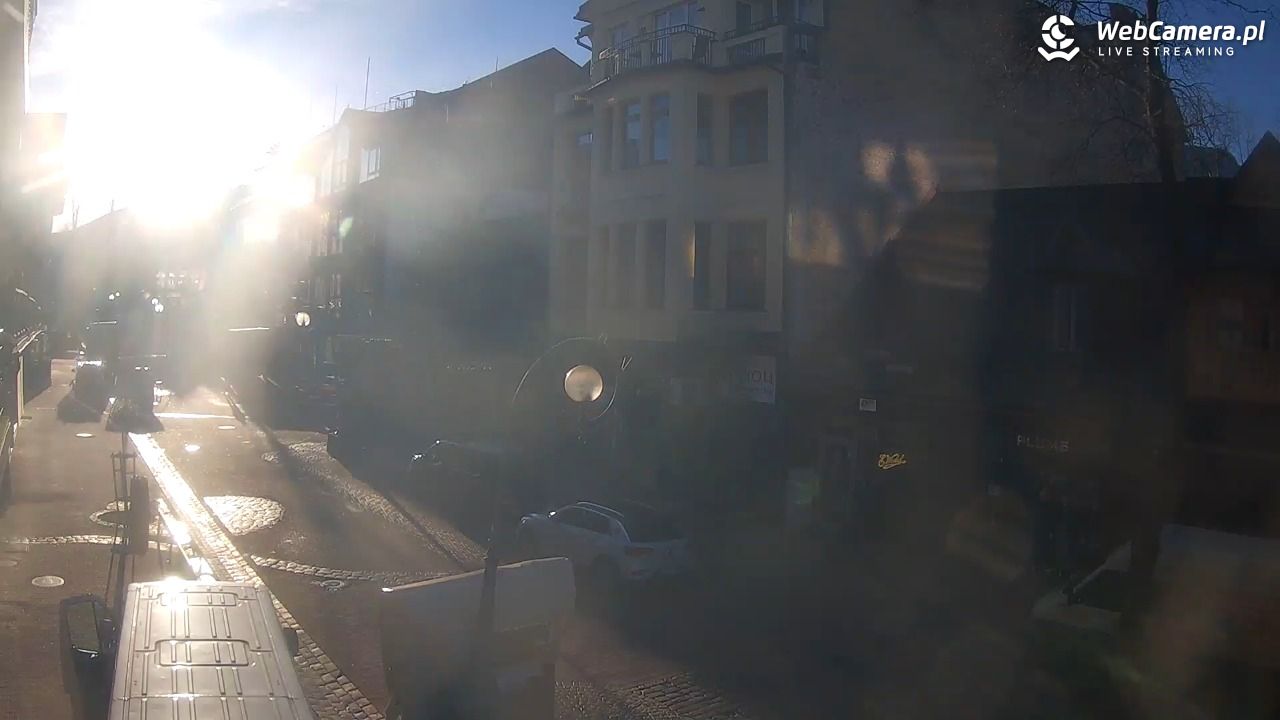 KRUPÓWKI - widok na środkową część deptaka - 31 październik 2025, 07:52