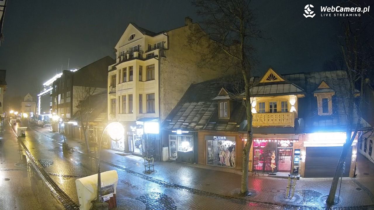 Krupówki  - widok na deptak - 17 marzec 2026, 23:24