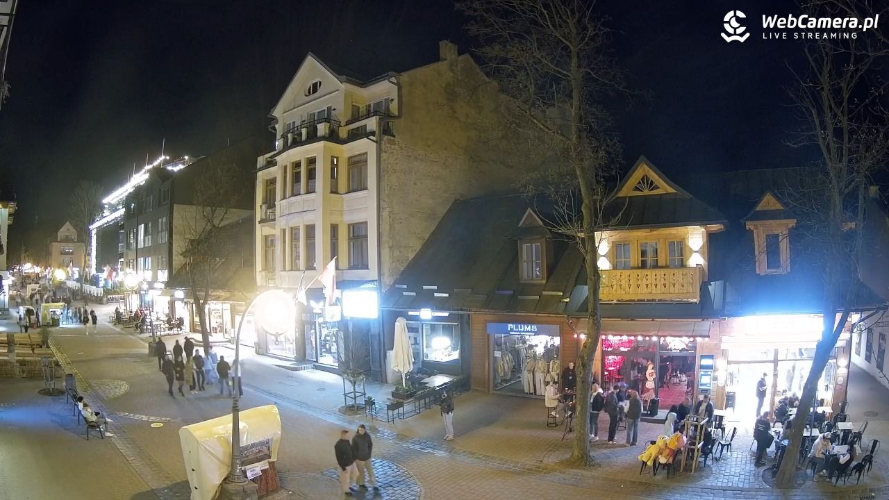 Krupówki  - widok na deptak - 02 maj 2026, 22:22