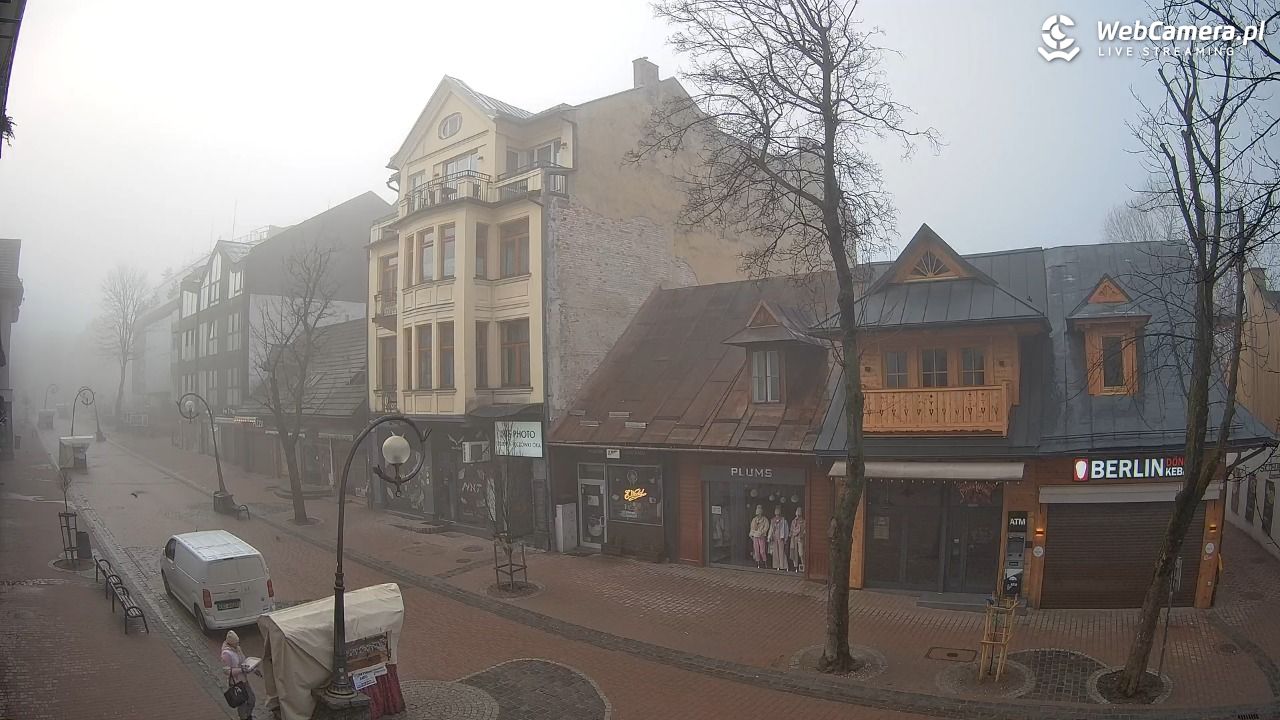 Krupówki  - widok na deptak - 18 marzec 2026, 07:26