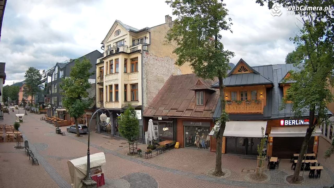 Krupówki  - widok na deptak - 16 czerwiec 2026, 05:49