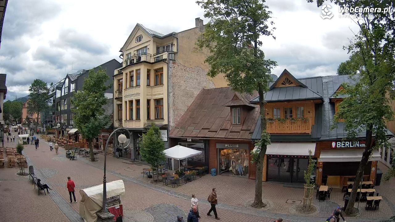 Krupówki  - widok na deptak - 15 czerwiec 2026, 10:57