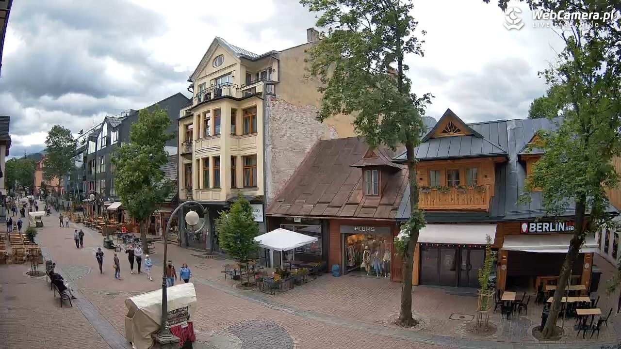 Krupówki  - widok na deptak - 15 czerwiec 2026, 10:40