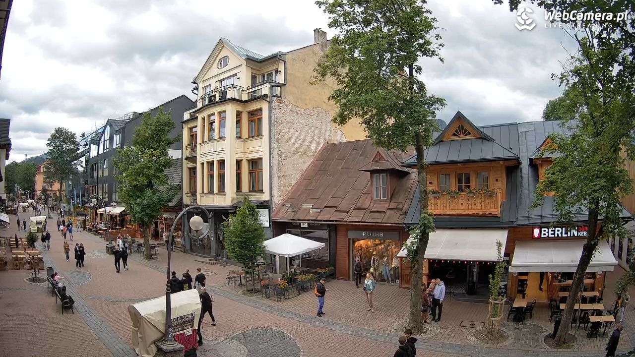 Krupówki  - widok na deptak - 15 czerwiec 2026, 16:21