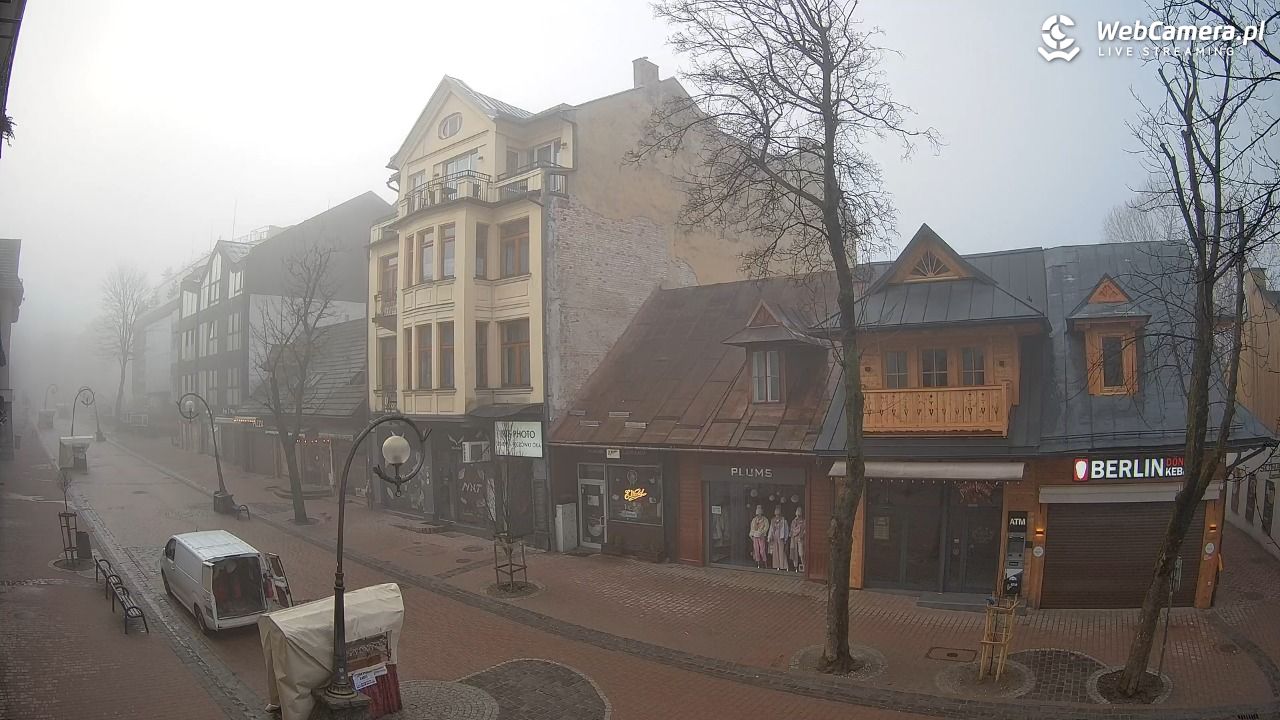 Krupówki  - widok na deptak - 18 marzec 2026, 07:26