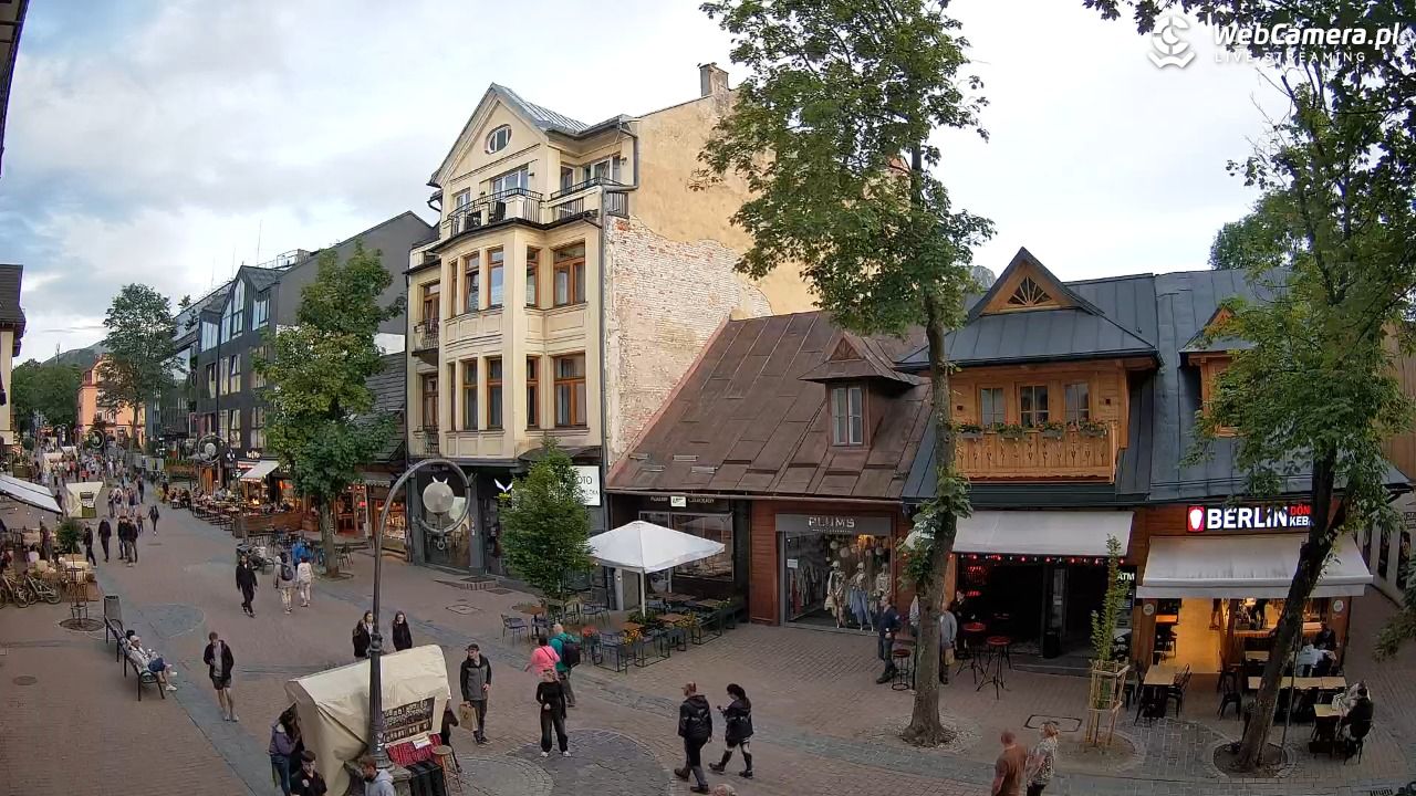Krupówki  - widok na deptak - 16 czerwiec 2026, 19:38