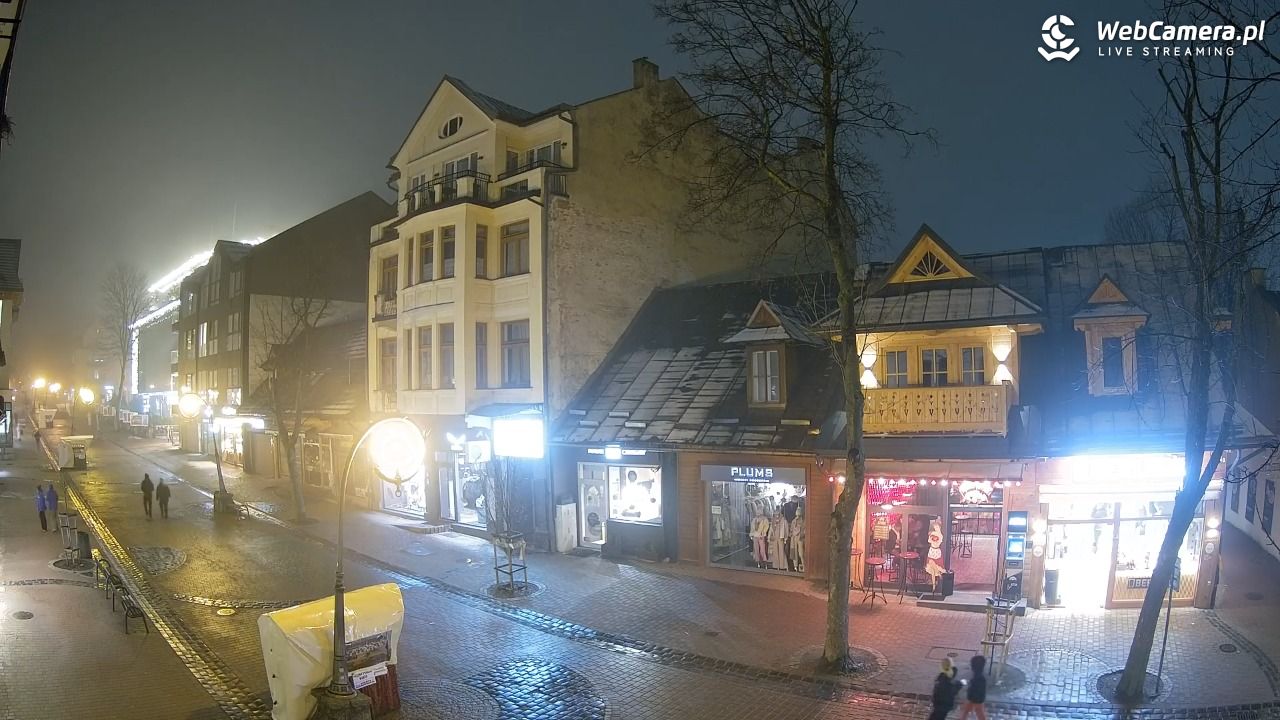 Krupówki  - widok na deptak - 17 marzec 2026, 20:43