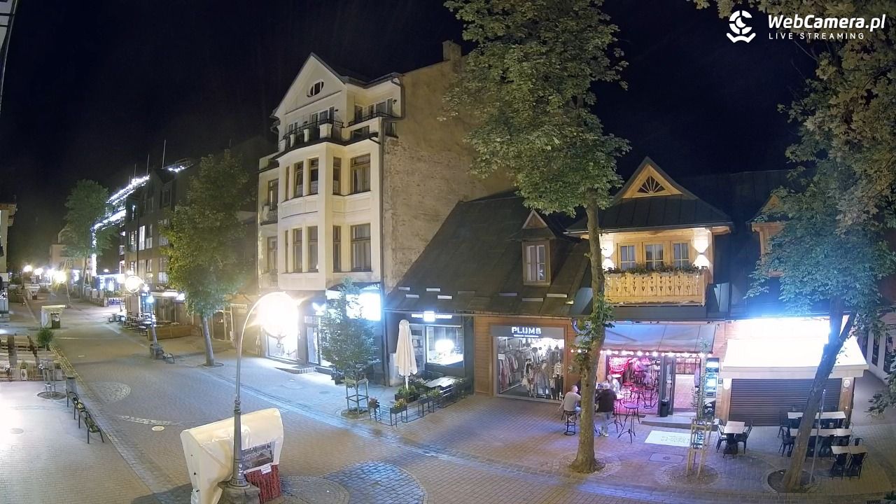 Krupówki  - widok na deptak - 16 czerwiec 2026, 23:32