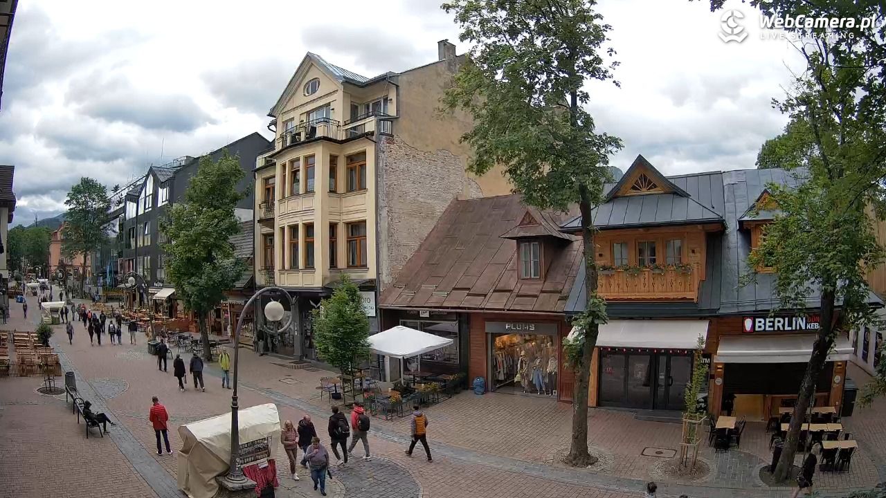 Krupówki  - widok na deptak - 15 czerwiec 2026, 10:58