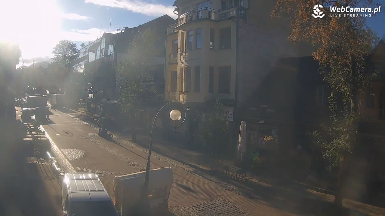 Krupówki  - widok na deptak - 06 październik 2025, 08:39