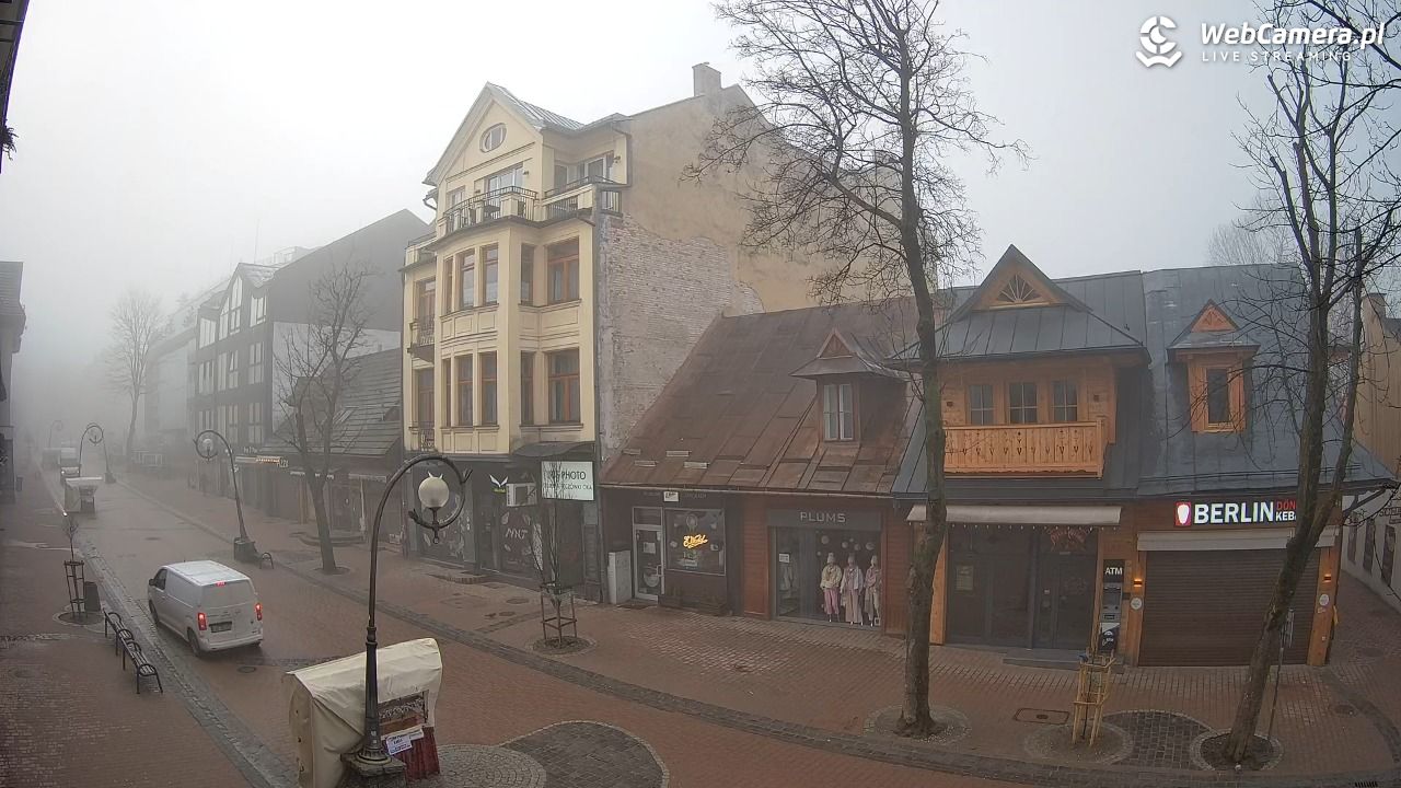 Krupówki  - widok na deptak - 18 marzec 2026, 07:24