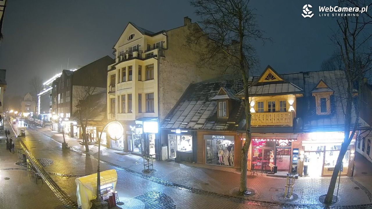 Krupówki  - widok na deptak - 17 marzec 2026, 19:56