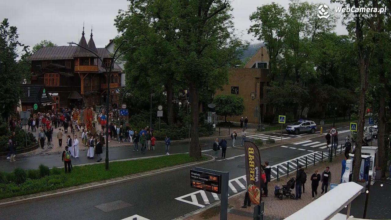 Zakopane - widok na ulicę Krupówki - 04 czerwiec 2026, 11:21