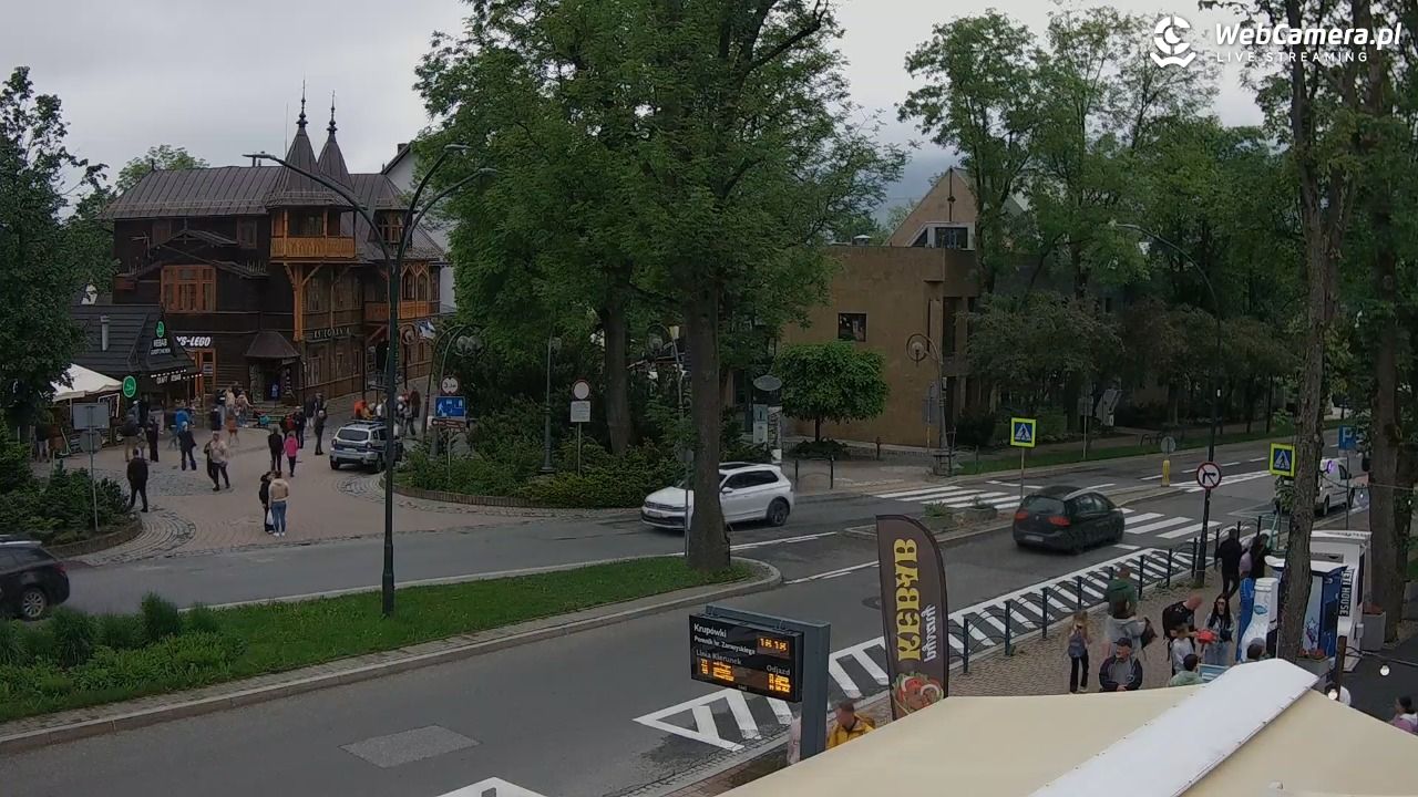 Zakopane - widok na ulicę Krupówki - 04 czerwiec 2026, 16:19