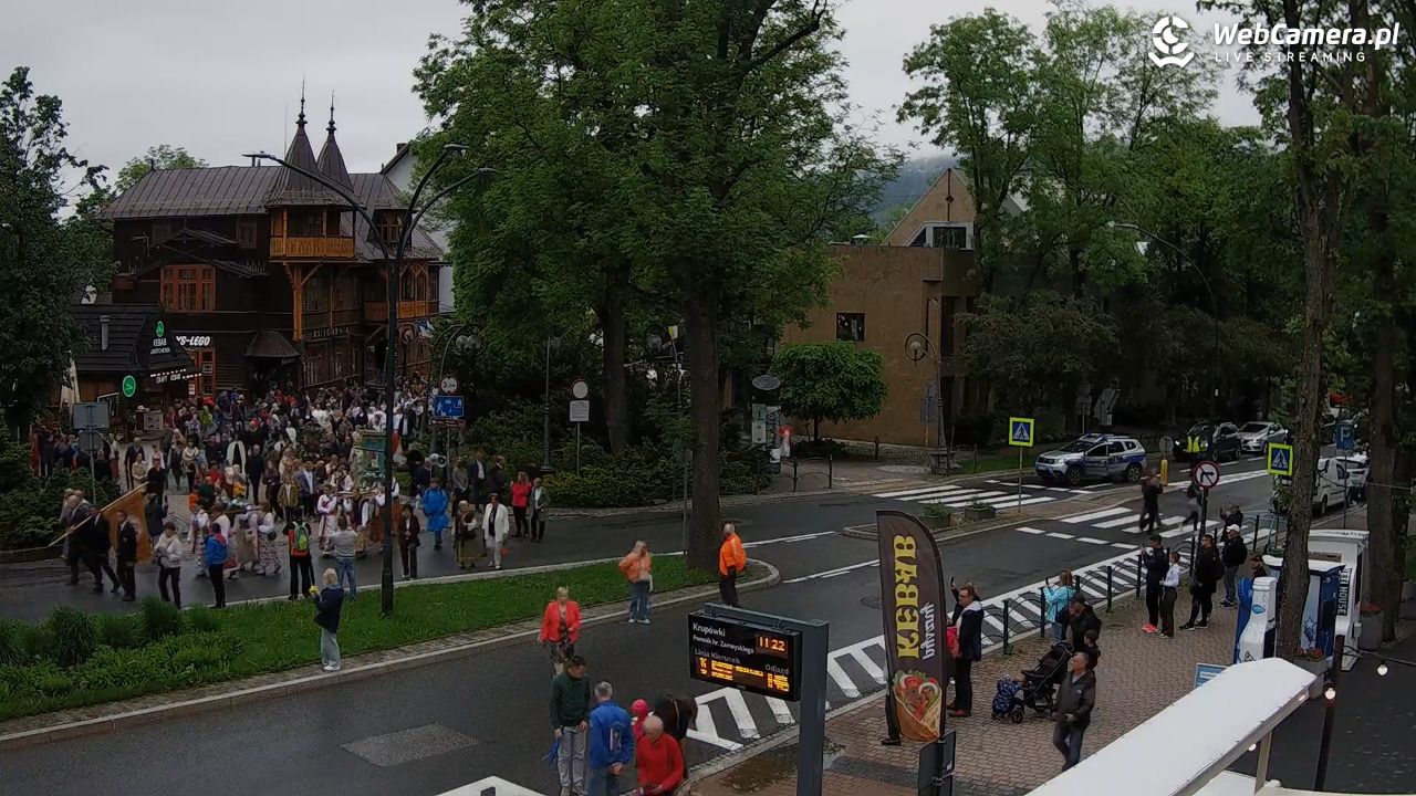 Zakopane - widok na ulicę Krupówki - 04 czerwiec 2026, 11:22
