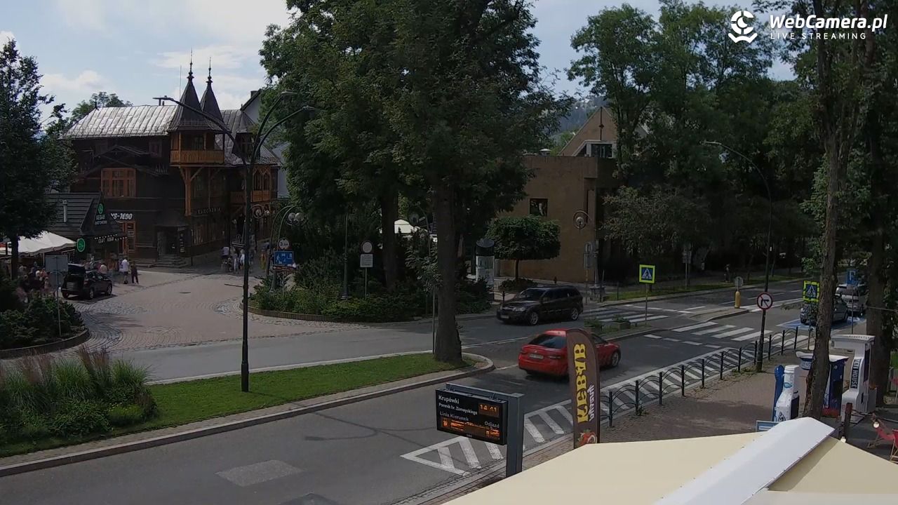 Zakopane - widok na ulicę Krupówki - 16 lipiec 2026, 14:42