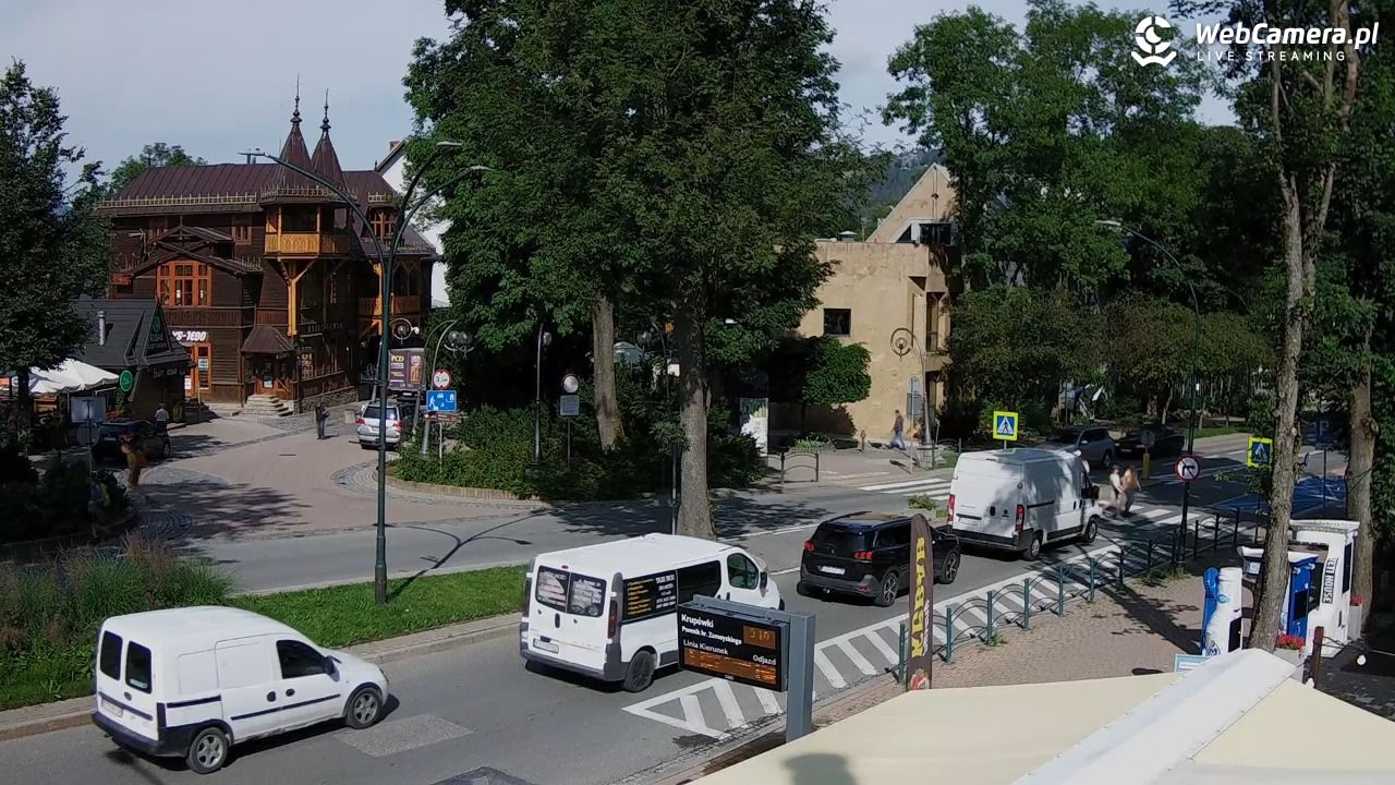 Zakopane - widok na ulicę Krupówki - 16 lipiec 2026, 09:10