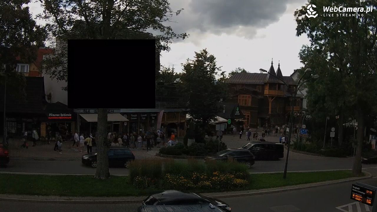 Zakopane - widok na ulicę Krupówki - 02 sierpień 2025, 17:11